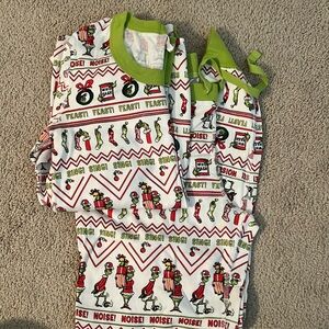 Hanna andersson Grinch pajamas. Long sleeve / pants. Worn once.